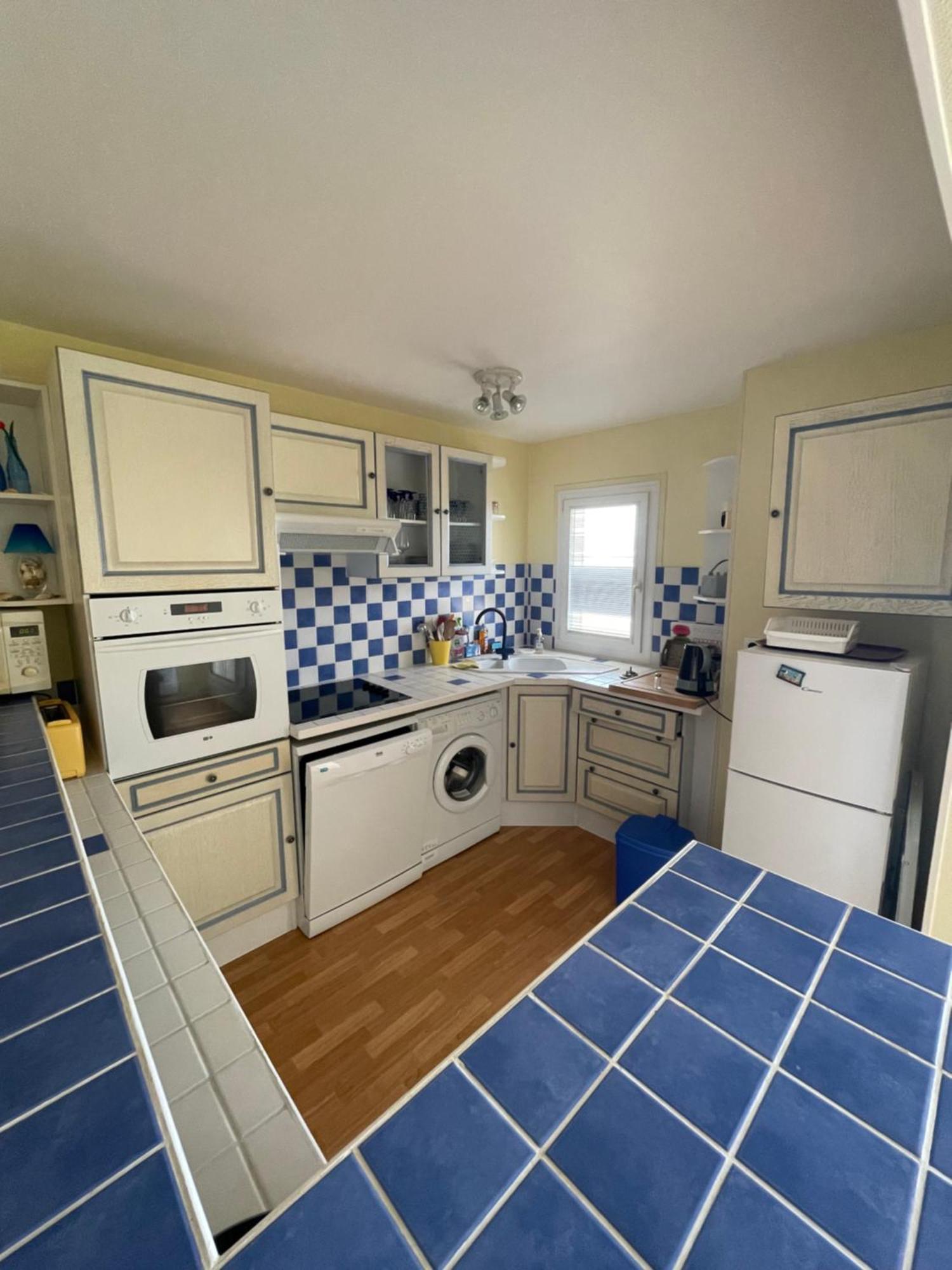 Appartement Vu Sur Mer カブール エクステリア 写真